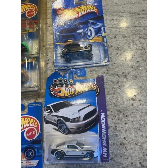 Hot Wheels Lot of 10 , 5 Vintage and 1 extra - Picture 3 of 13